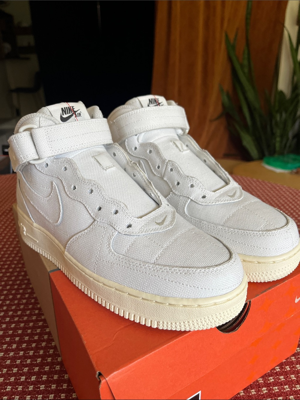 Nike Women’s Air Force 1 ‘07 Mid LX summit white/ summit white DZ 4866121